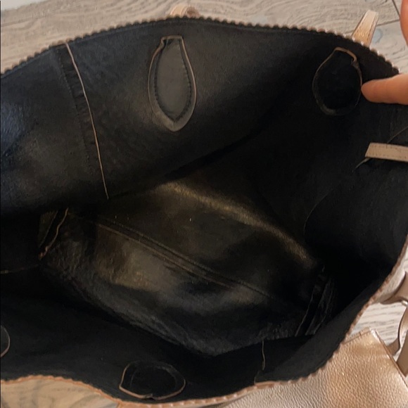 Rochas tote - Picture 6 of 8